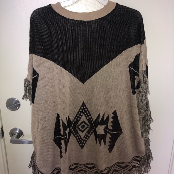 Sweater - Picture 4 of 4